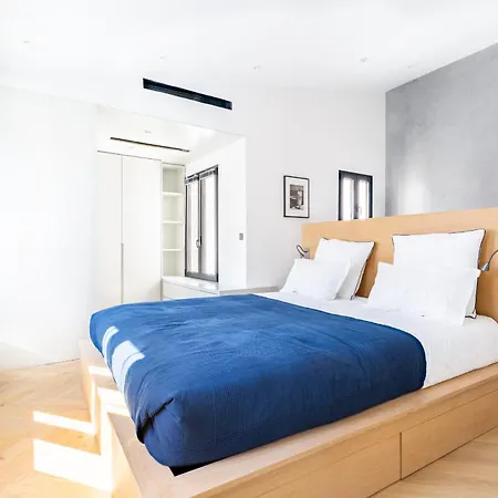 Apartmán Luxury Flat With Ac 